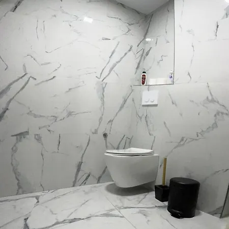 住宿加早餐酒店 Tirana Rooms